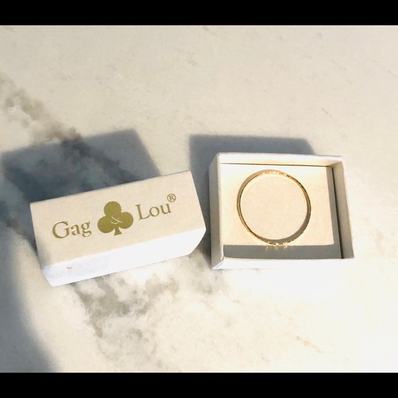 ❗️SOLD❗️FREE w/ purchase Gag & Lou pendant - Picture 4 of 4